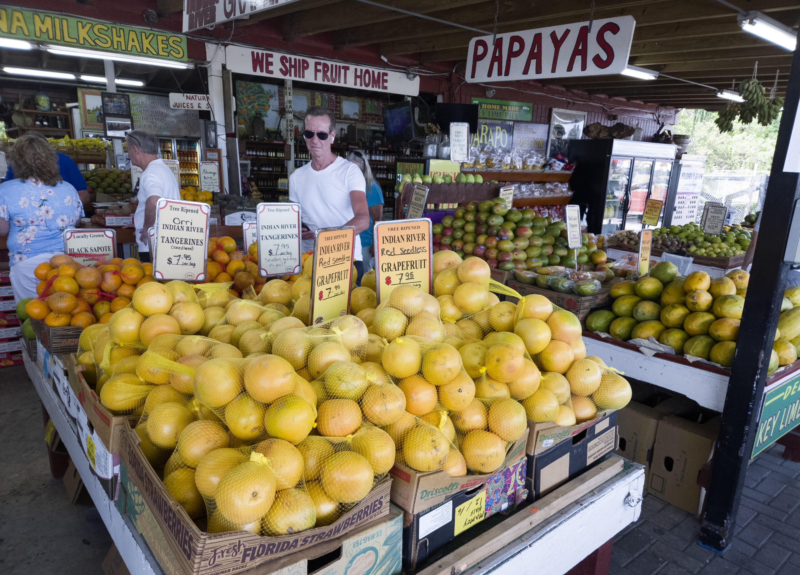 2. The Tangy Delight: Florida Grapefruits