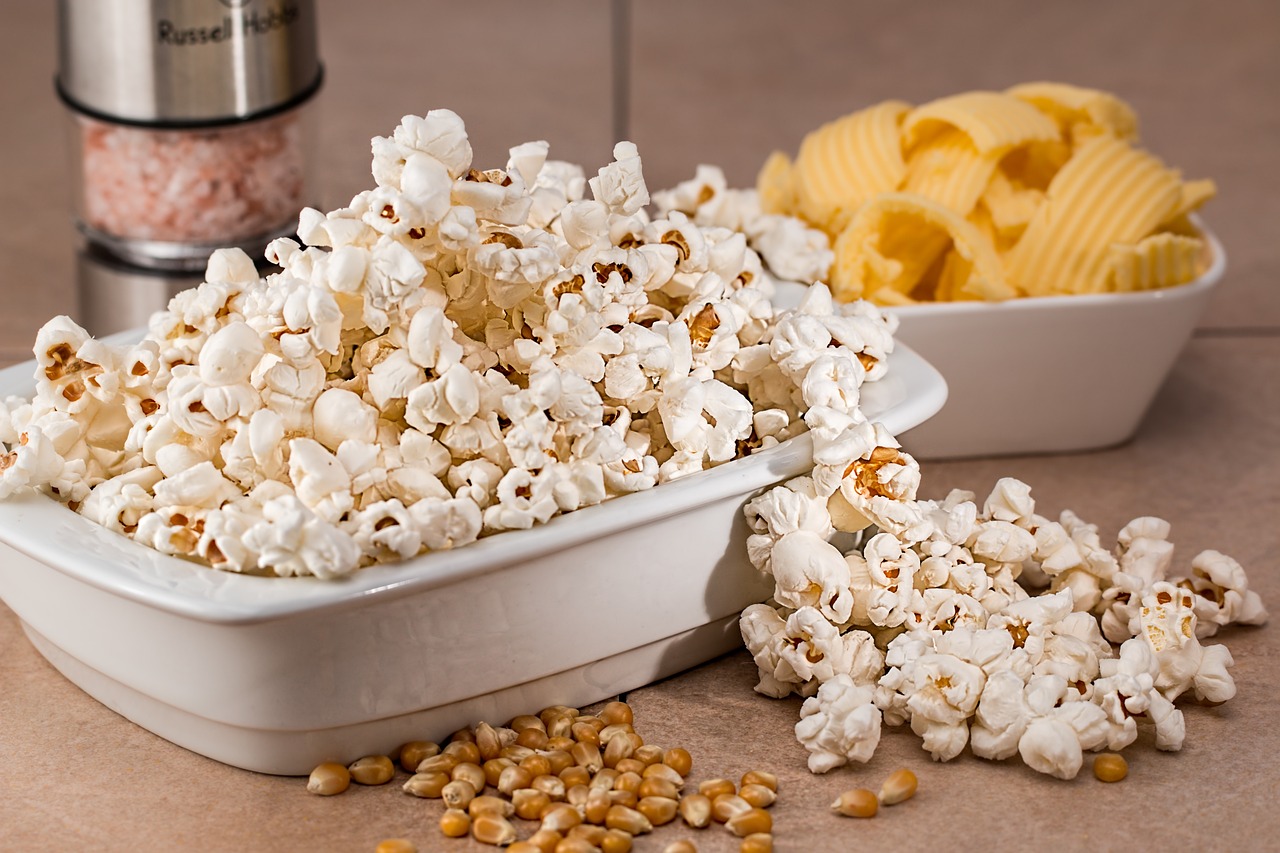 Upgrade Snacks with Air-Popped Popcorn