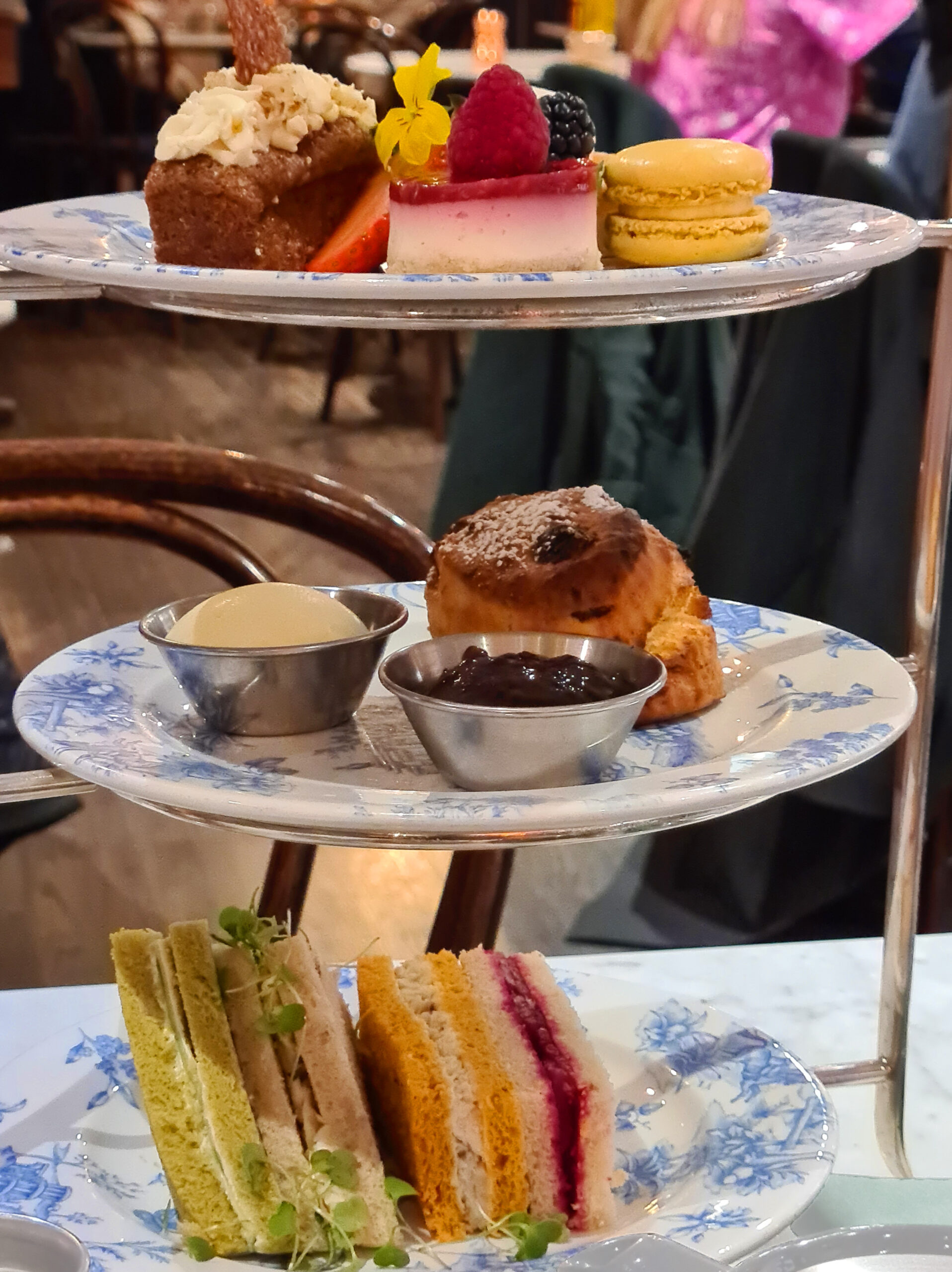 Serving and Storing Your Scones