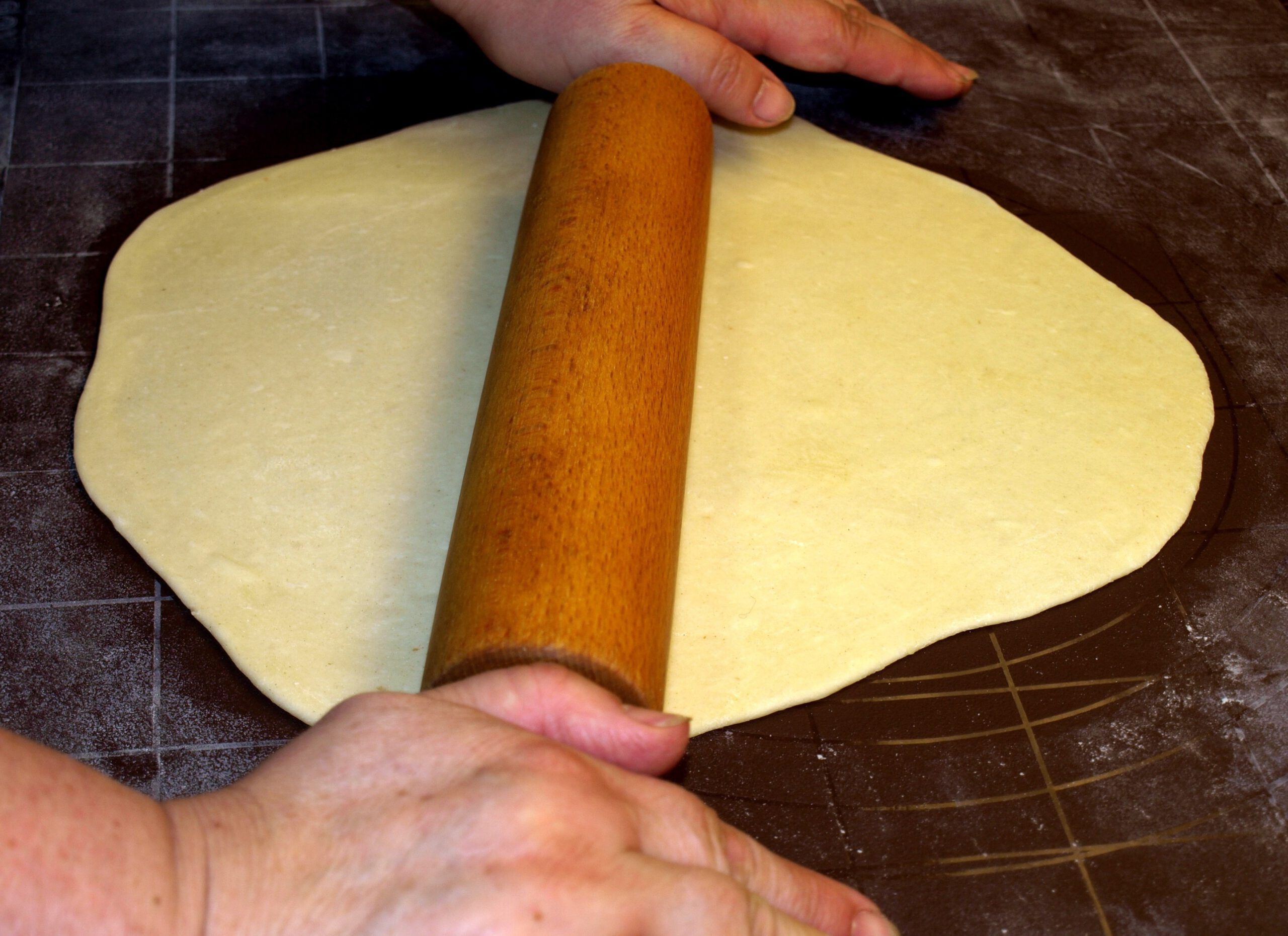 Creating the Dough (image credits: wikimedia)