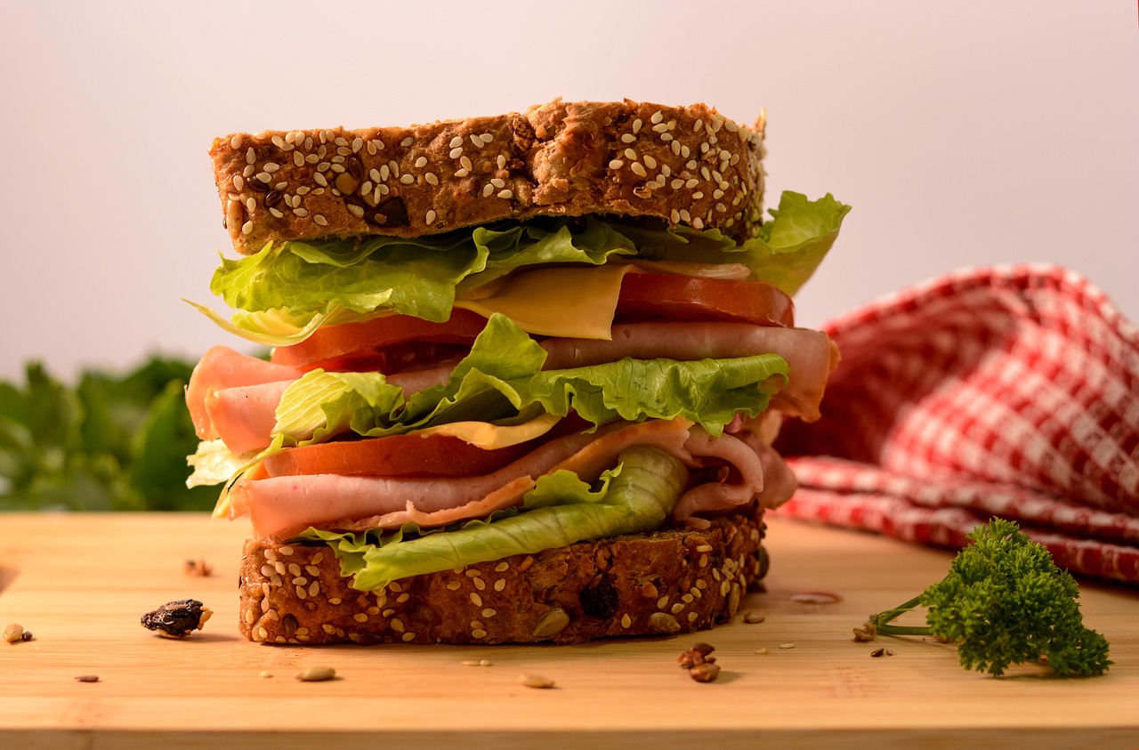 12 Surprisingly Healthy Fast-Food Options
