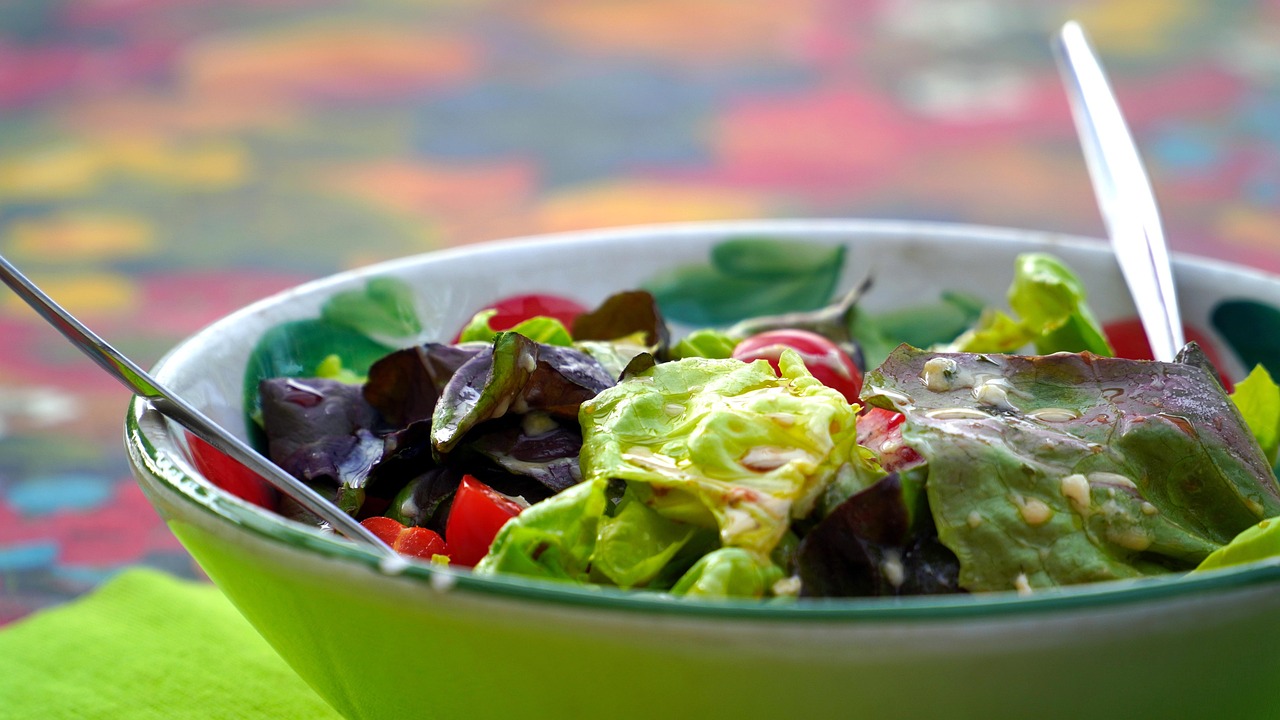 No-Cook Mediterranean Bowls: A Summer Sensation