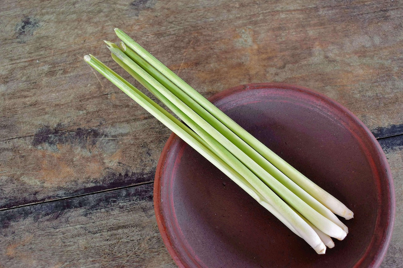 Why Lemongrass Is Now a Favorite in Clean Eating Cuisine