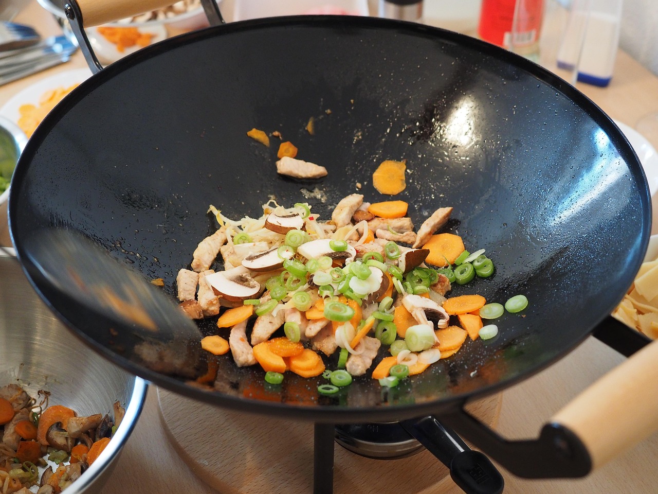 15-Minute Stir-Fries with Frozen Veggies Save Dinner Time