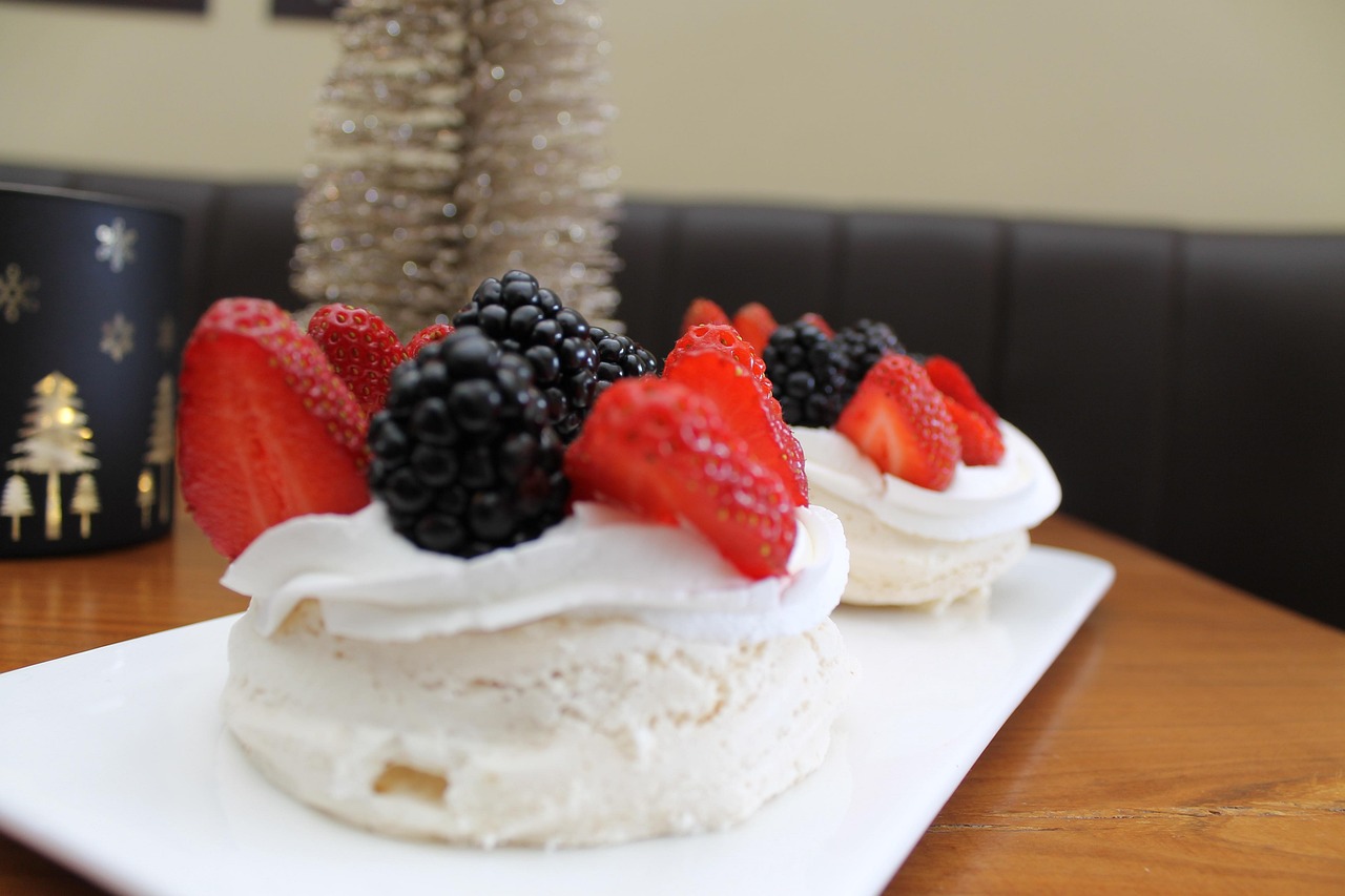 Mini Pavlovas Are Making Big Statements on Spring Dessert Tables