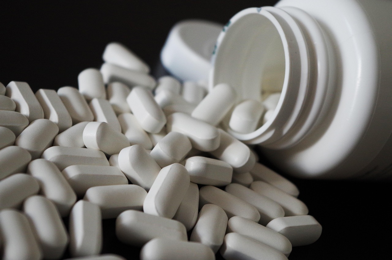 Is a Daily Multivitamin Truly Needed for Most Adults?
