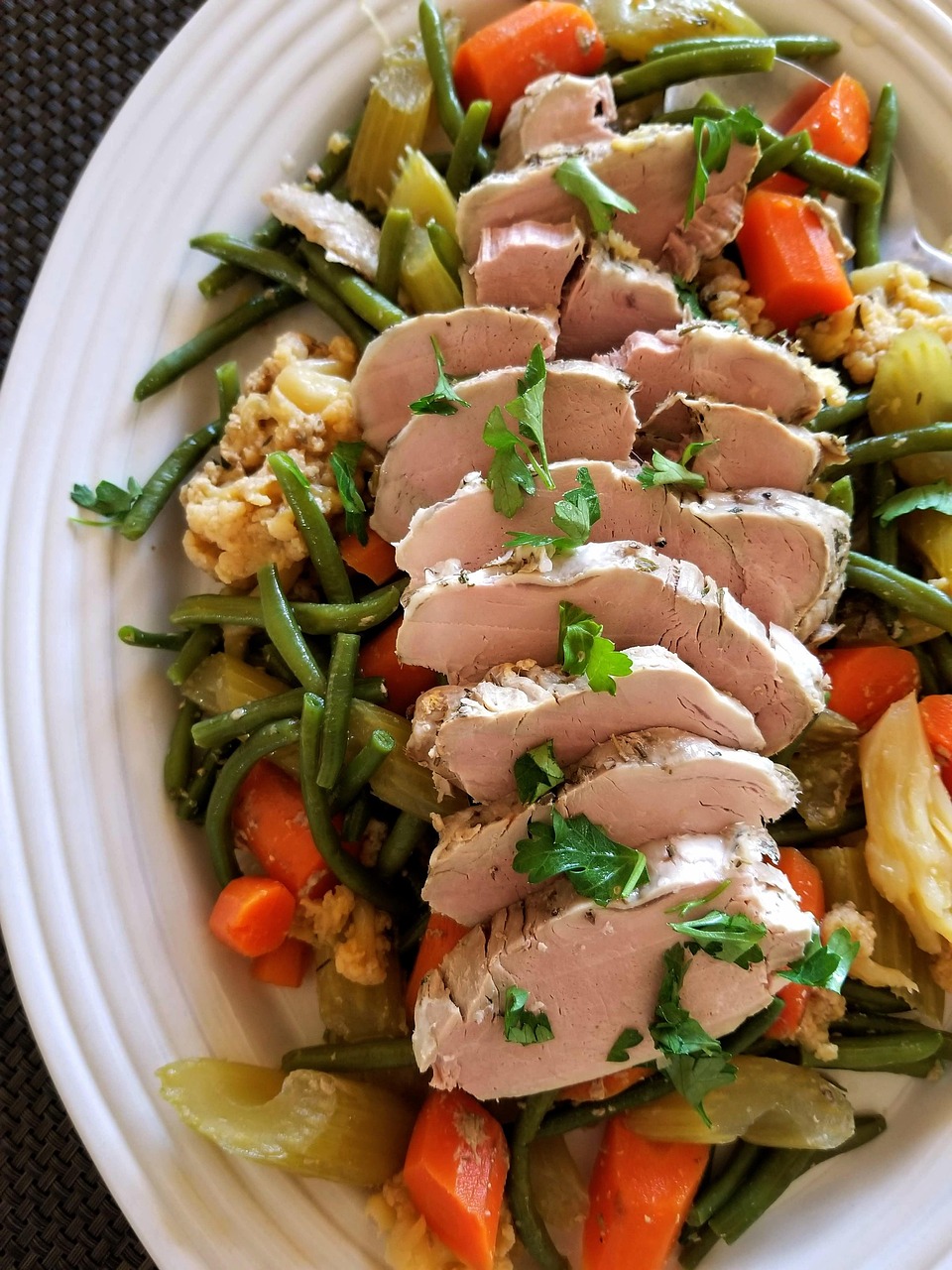 Lean Proteins That Help You Stay Full and Energized