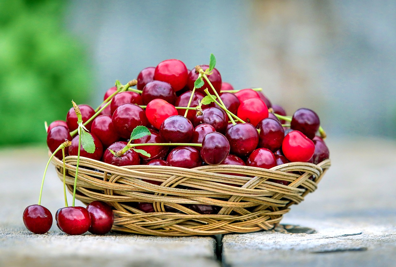 Top 8 Fruits That Naturally Help Control Diabetes