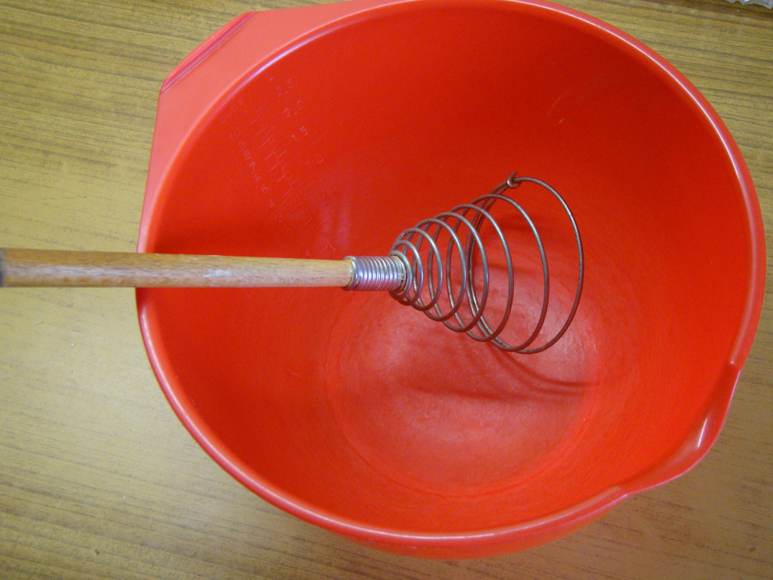Are Plastic Mixing Bowls Safe for Baking?
