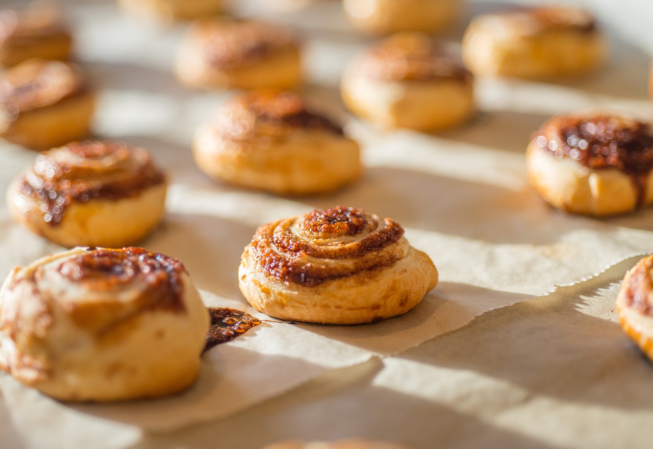 Top 9 Snacks That Won’t Spike Your Blood Sugar