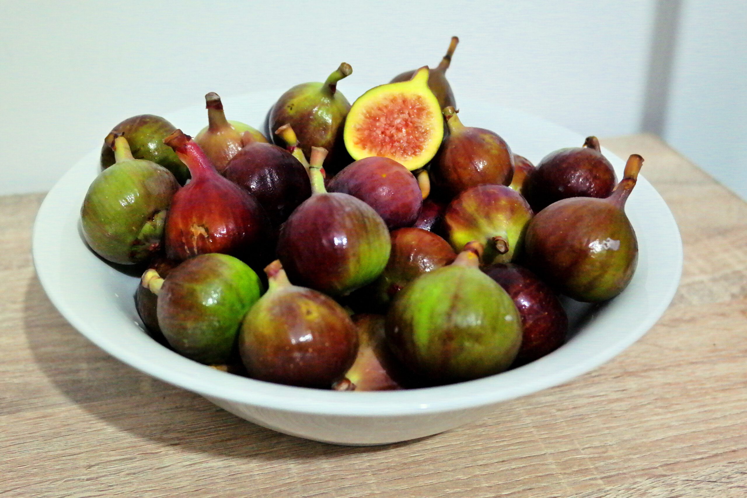 15 Fruits to Avoid If You’re Cutting Back on Sugar