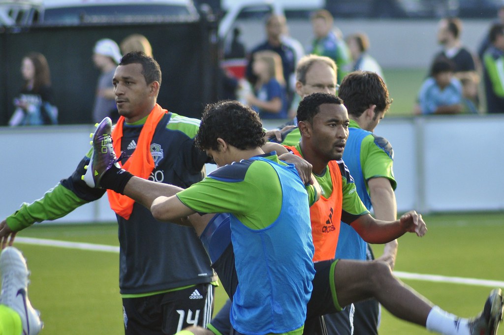 8 Warm-Up Mistakes That Increase Injury Risk But Feel Effective