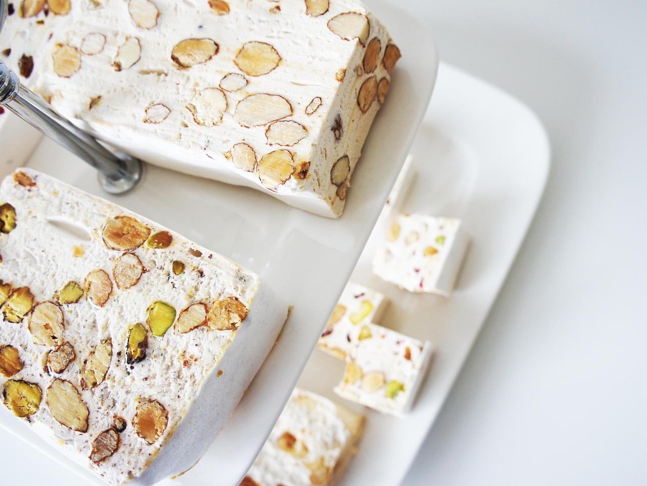 How to Snack Without Gaining Weight
