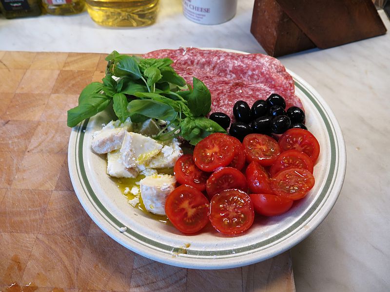 5 Cultures That Don’t Count Calories—And Still Stay Slim
