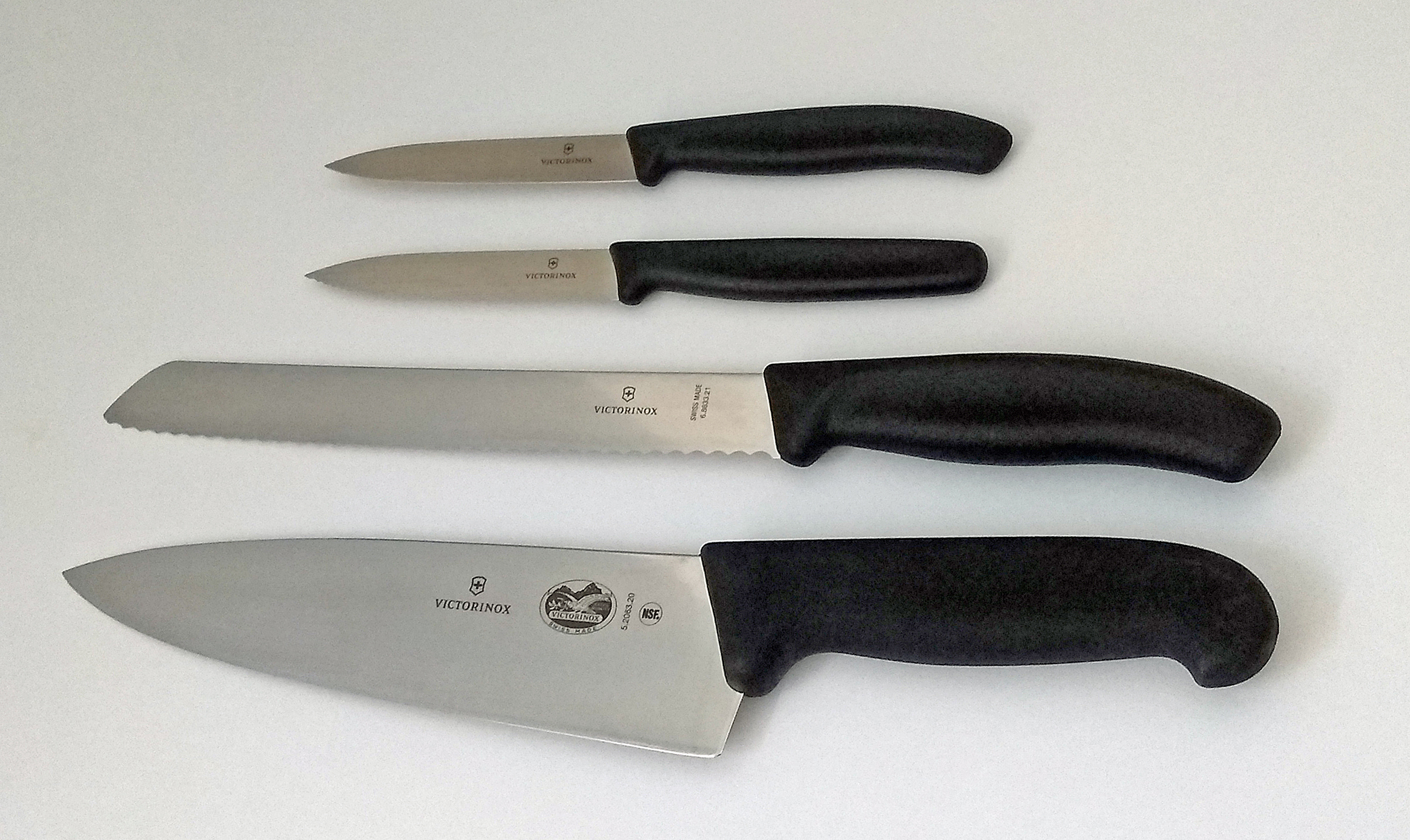 6 Kitchen Tools That Lose Their Edge in a Year (But Most Homes Keep Using Them Anyway)