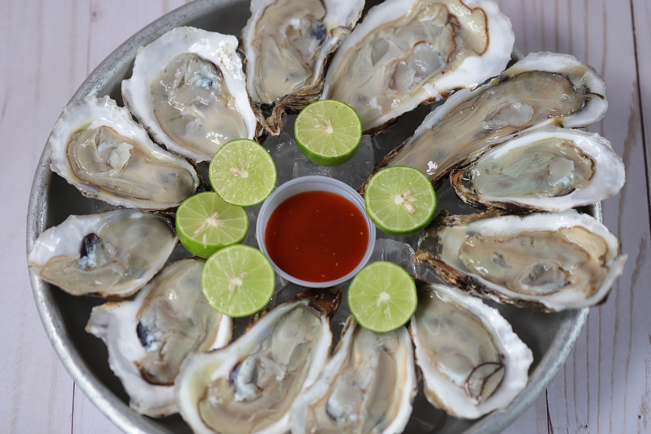 The 8 Most Common Foods Containing Microplastics (Most People Don’t Know)