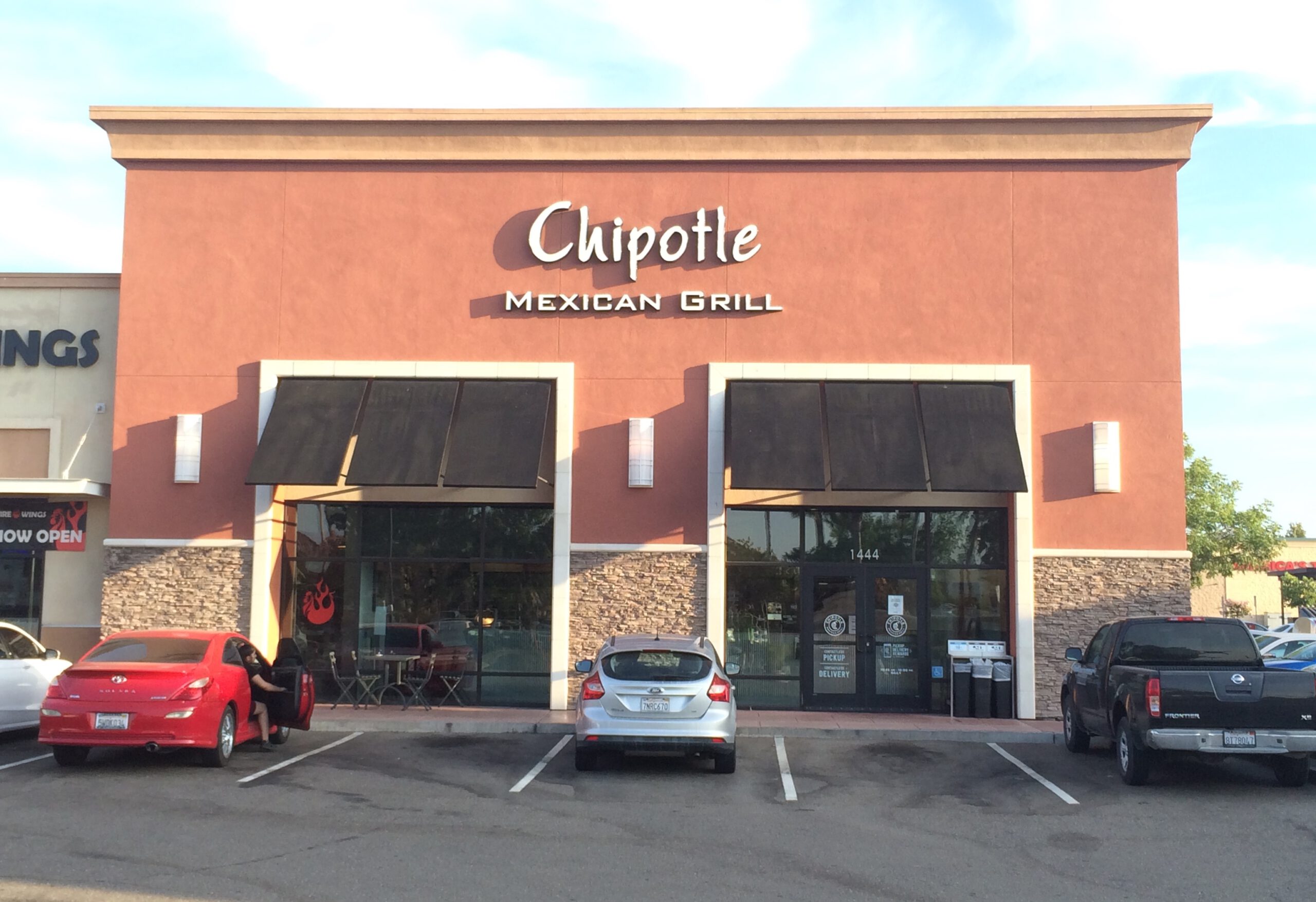 7 Fast Food Chains That Actually Use Farm-Fresh Ingredients (Surprise!)