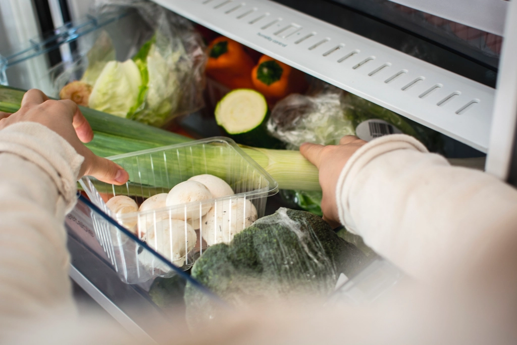 8 Foods That Absorb Odors in Your Fridge—and Ruin Everything Else