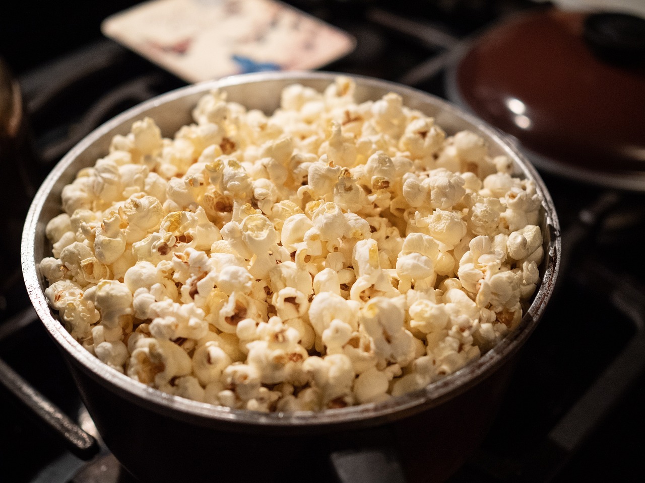 5 Snacks Everyone Thinks Are Healthy (But Aren't) — Plus 3 Surprising Snacks That Really Are