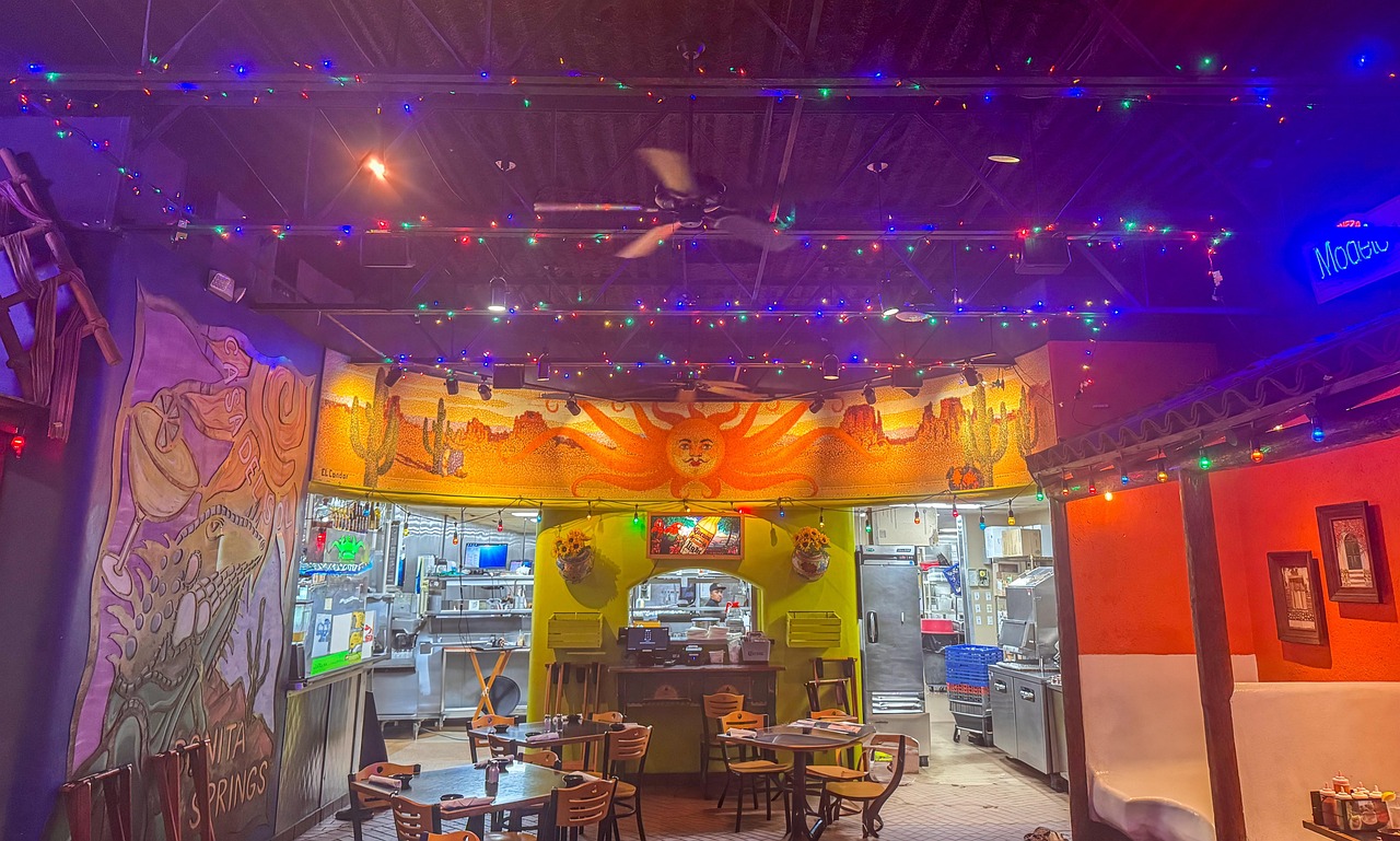 5 Takeout Chains Everyone Loved in the 90s—And Where They Are Now