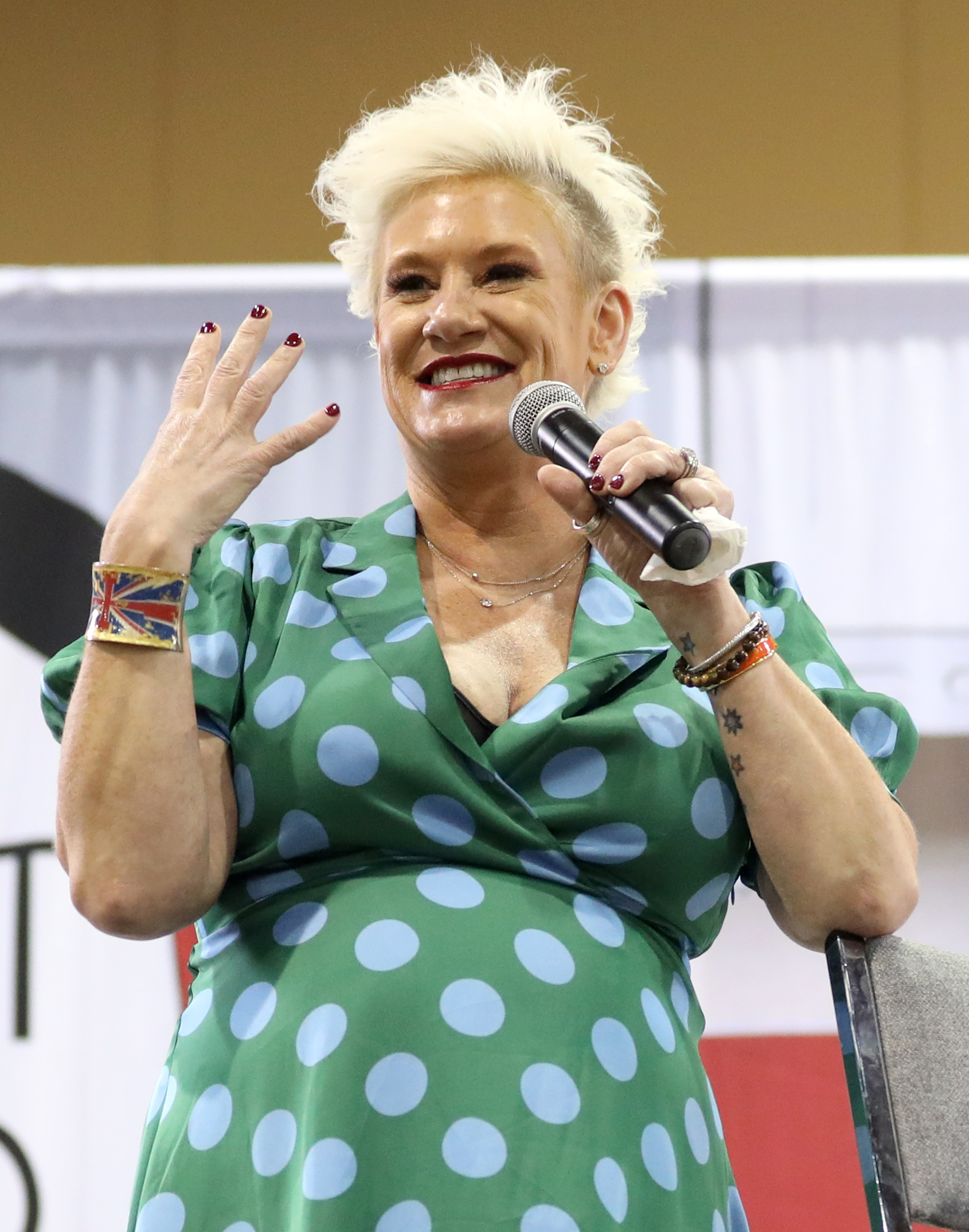 Worst Cooks In America Honors Anne Burrell In Season Premiere After Her Passing