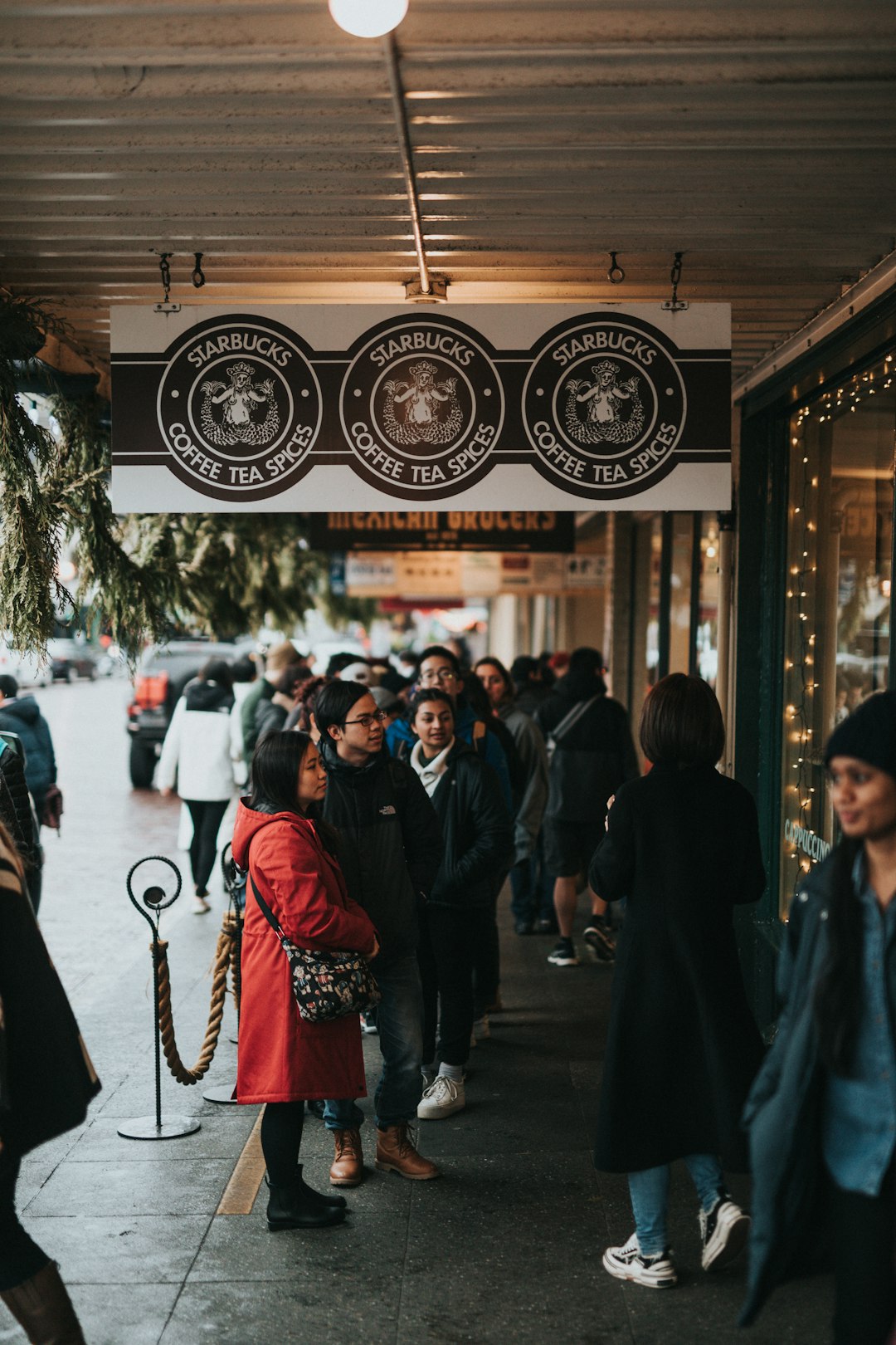 Starbucks Plans to Close All Pick-Up-Only Stores by 2026
