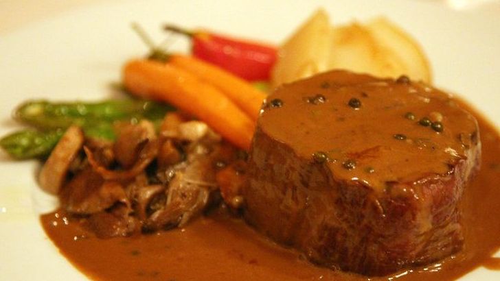 10 Classic Steak Recipes That Disappeared From Restaurant Menus