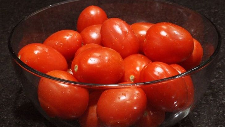 8 Popular Foods You Should Never Refrigerate But Many Still Do