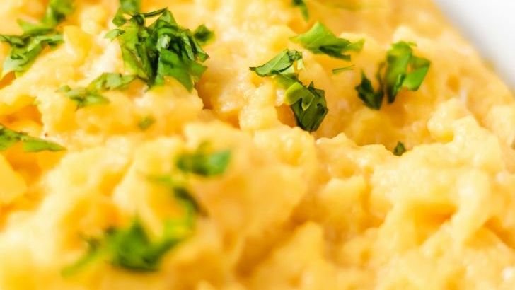 The Tested Method for Making Fluffy Scrambled Eggs Every Time
