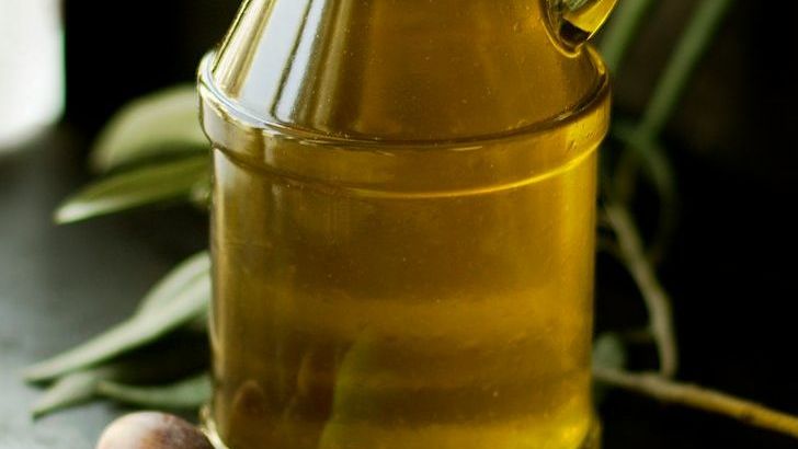 How to Check If Olive Oil Has Spoiled