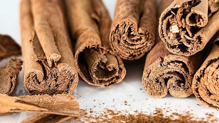 12 Everyday Spices Like Turmeric And Cinnamon That Boost Immune Health