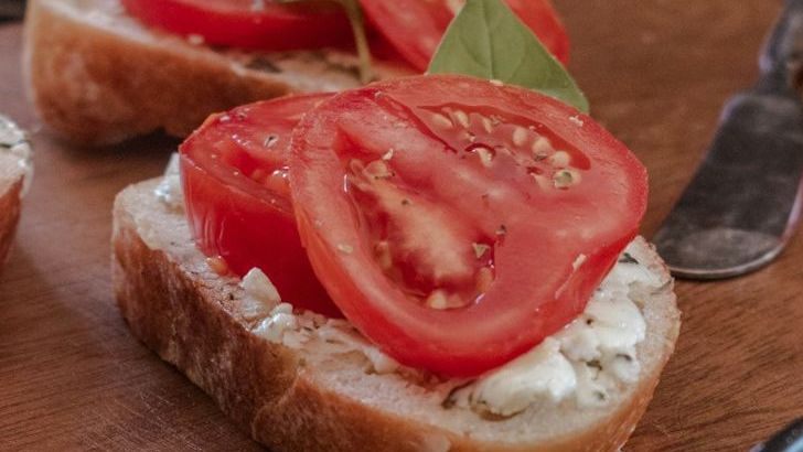 10 Southern Sandwiches Like Tomato And Mayo We'll Always Keep Making