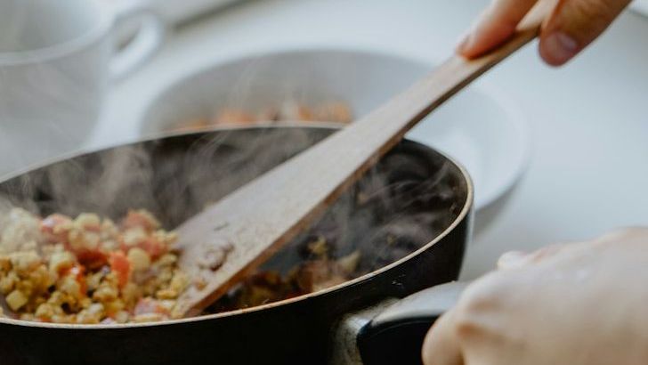I Cook Easy Dinners Like Pasta And Stir-Fry Almost Every Day (You Might, Too!)