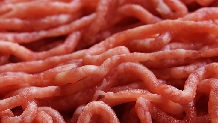 10 Tips for Making the Perfect Burger at Home From a Chili's Head Chef