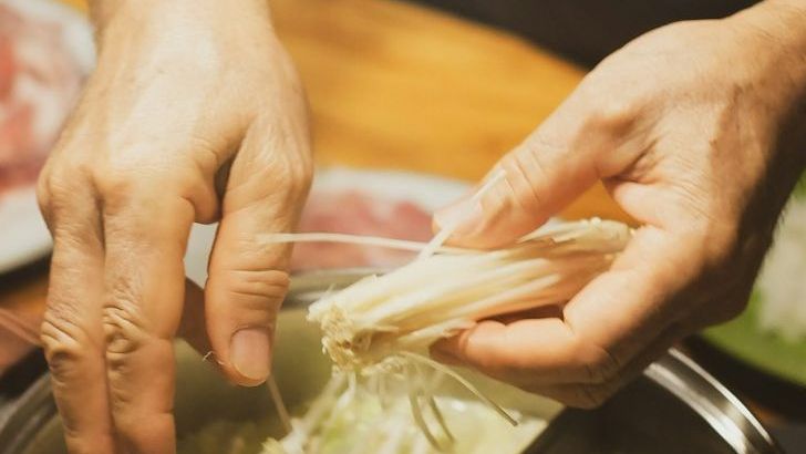 7 Cooking Habits Nutritionists Suggest Adjusting