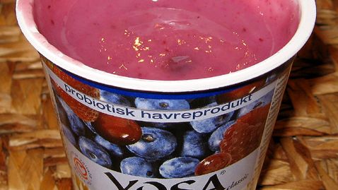 8 Packaged Foods That Contain More Sugar Than Desserts, According to Dietitians