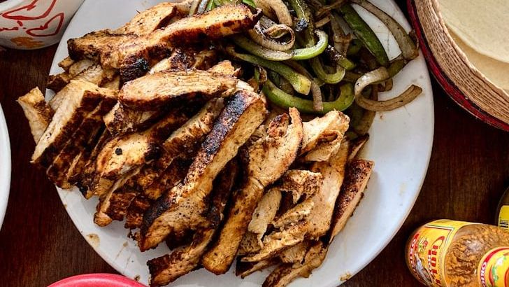 12 Cheap Dinners Chefs Remember Quietly Went Viral in the '90s