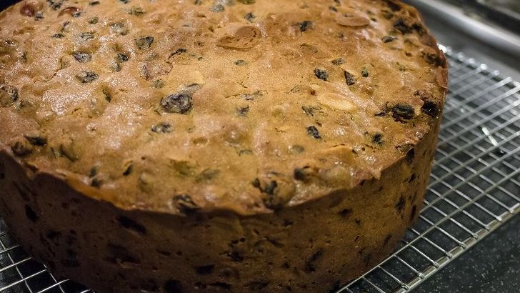 8 Dessert Hacks Pastry Chefs Admit They Don't Want You Copying