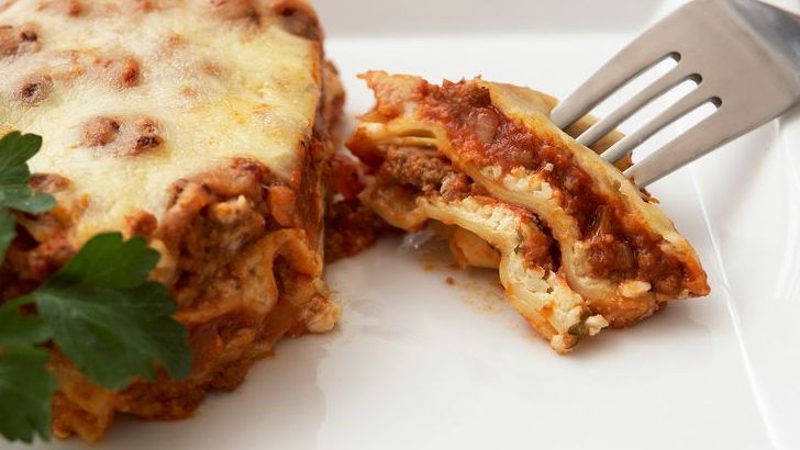 10 Dinners That Taste Better the Next Day but May Upset Your Stomach