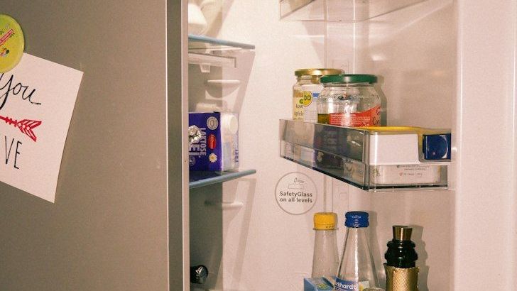 15 Foods That Shouldn't Go in Your Fridge, According to Food Experts