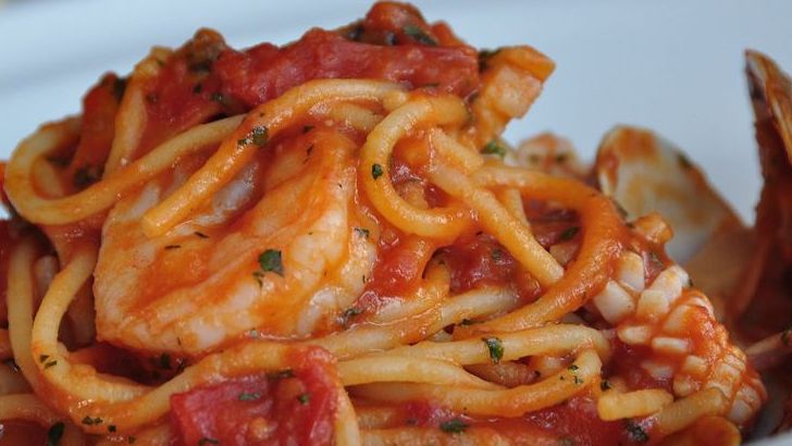 11 Surprising Ingredients That Elevate Simple Pasta