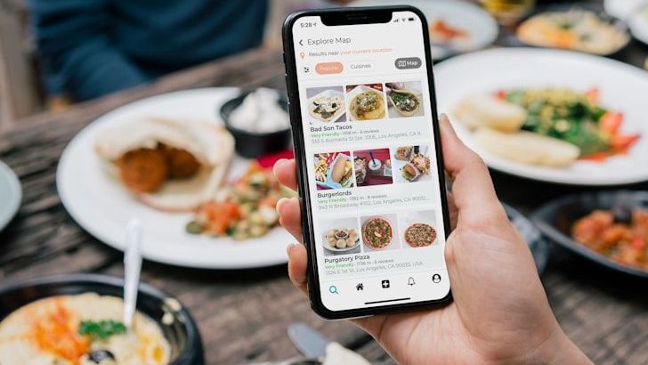 10 Ways Social Media Shapes Menus You Should Be Aware Of, Experts Say