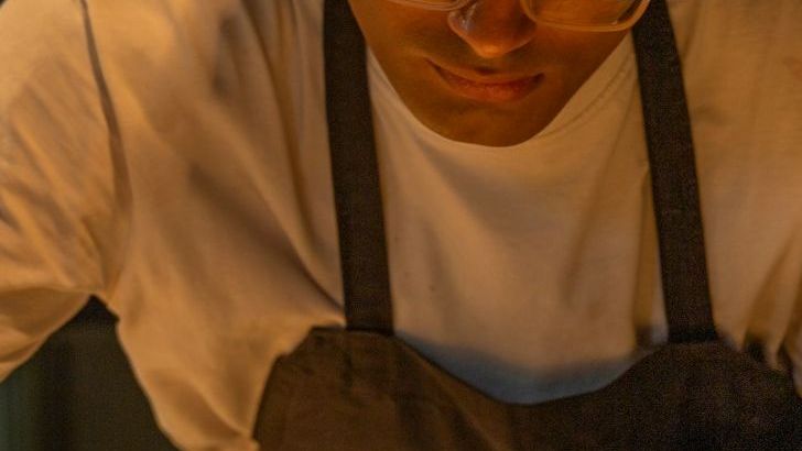 7 Dishes Chefs Avoid Ordering On Dates, Based On Industry Surveys