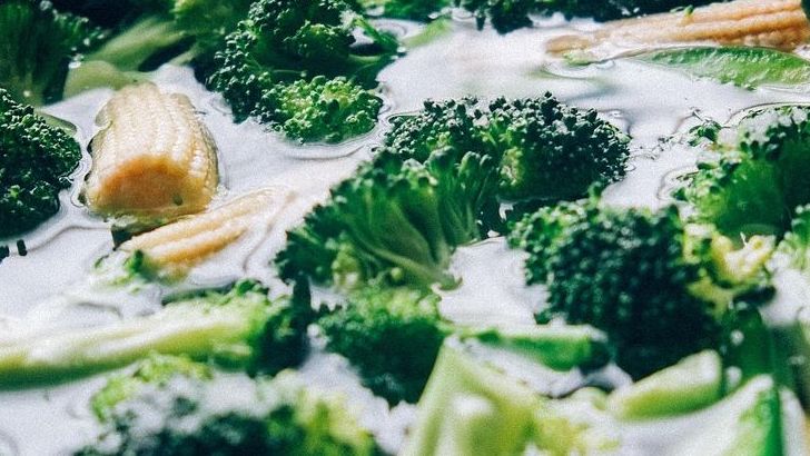 5 Foods That Lose Nutrients If Cooked Wrong, Say Experts