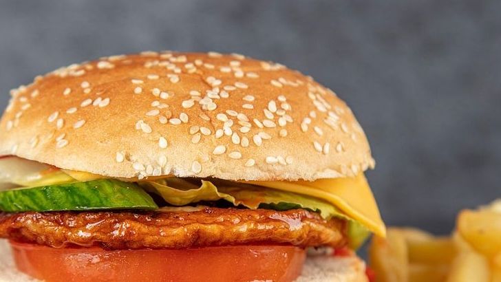 11 Fast-Food Burgers Ranked By Taste And Ingredients - Consumer Reports Finds