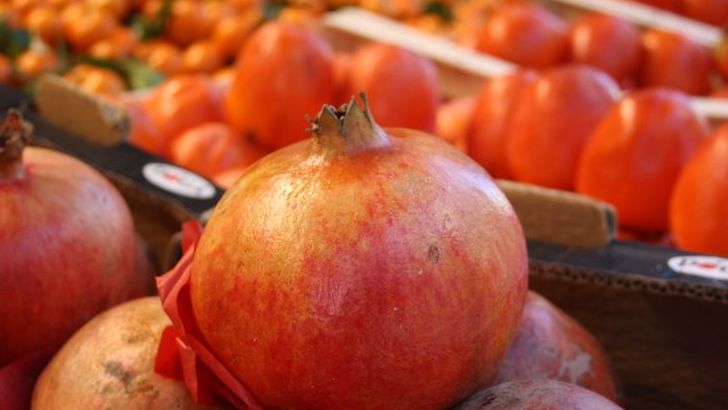 8 Ways To Spot Fresh Produce At Grocery Stores - Nutritionists Recommend