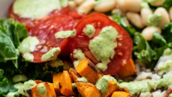 9 Easy Dinners That Fit The Mediterranean Diet, Nutritionists Suggest