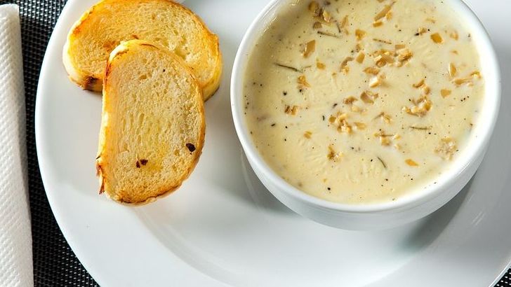 10 American Soups That Tell Regional Stories, Culinary Historians Reveal