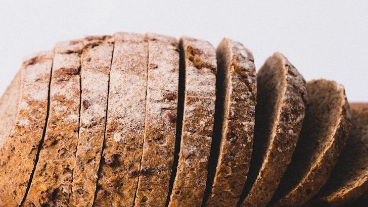10 Healthiest Bread Types According To Dietitians - Nutrition Experts Rank