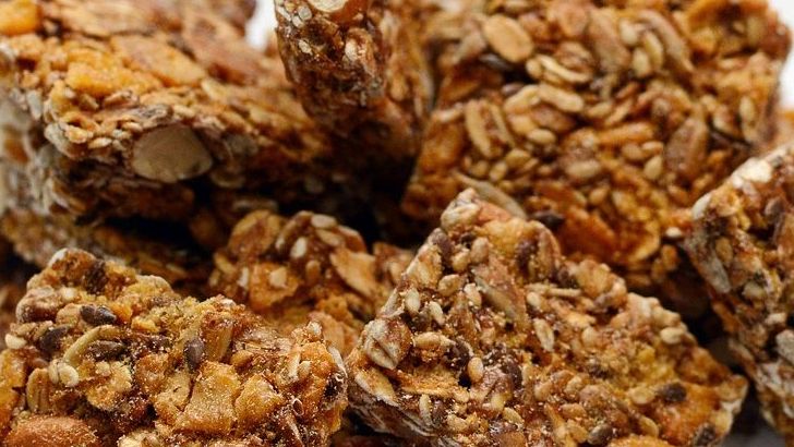 9 Everyday Snacks That Are Secretly High In Sugar - Diet Experts Warn